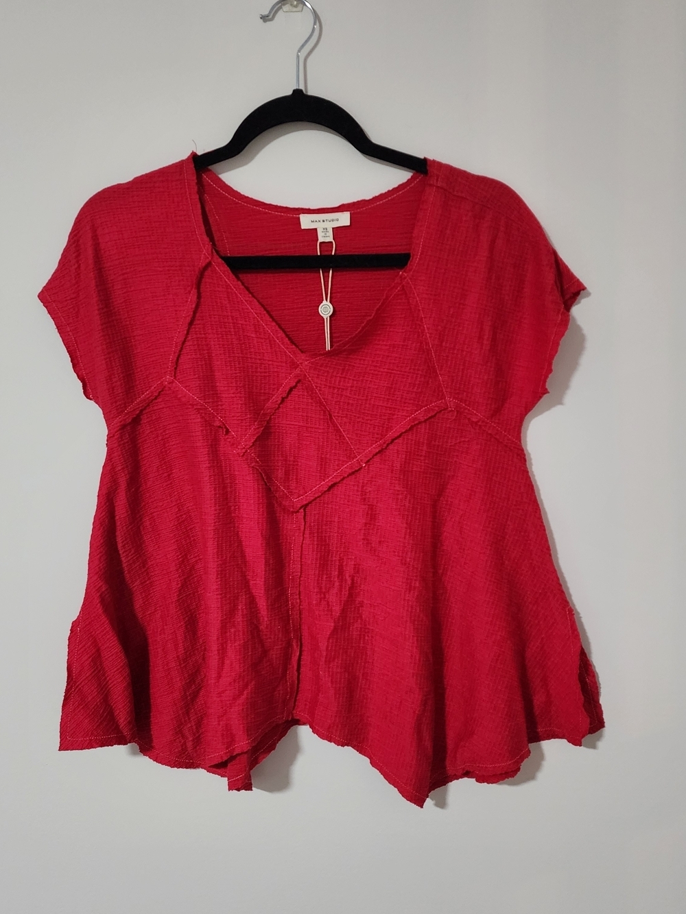 Max Studio XS Red Textured Short-Sleeve Handkerchief Tunic Top
